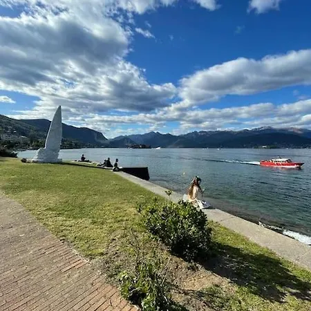 La Contea Panoramica 130 Mq Parking Free Stresa