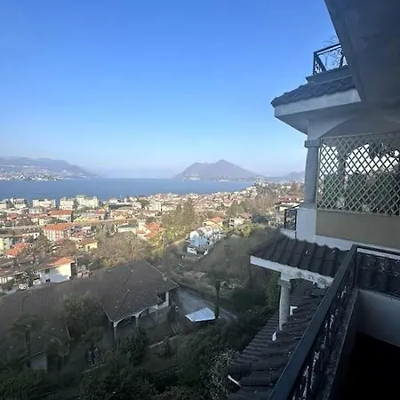 Lejlighed La Contea Panoramica 130 Mq Parking Free Stresa
