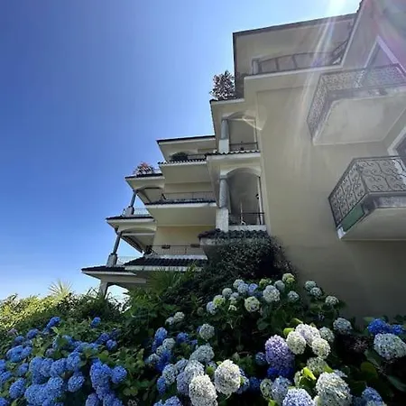 La Contea Panoramica 130 Mq Parking Free Διαμέρισμα